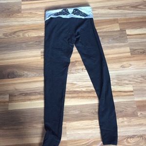 Victoria’s Secret yoga pants